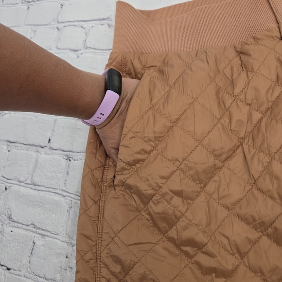 Quilted Lodge Athleta Sienna BEIGE Skirt SIZE:12 - Picture 2 of 8